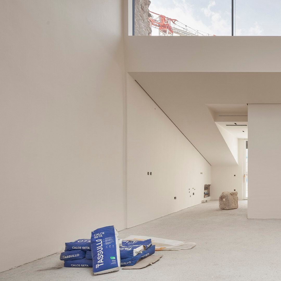 Натуральная гидравлическая известь мелкая минеральная отделка TASSULLO Crea ARCH-00050925 - Вид №1