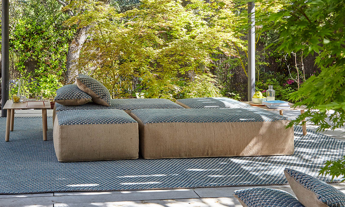 100297 Пуф большой Blue GAN Raw - Вид №1