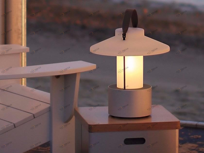 TRADEWINDS Уличный светильник с аккумулятором sun-id-1371043