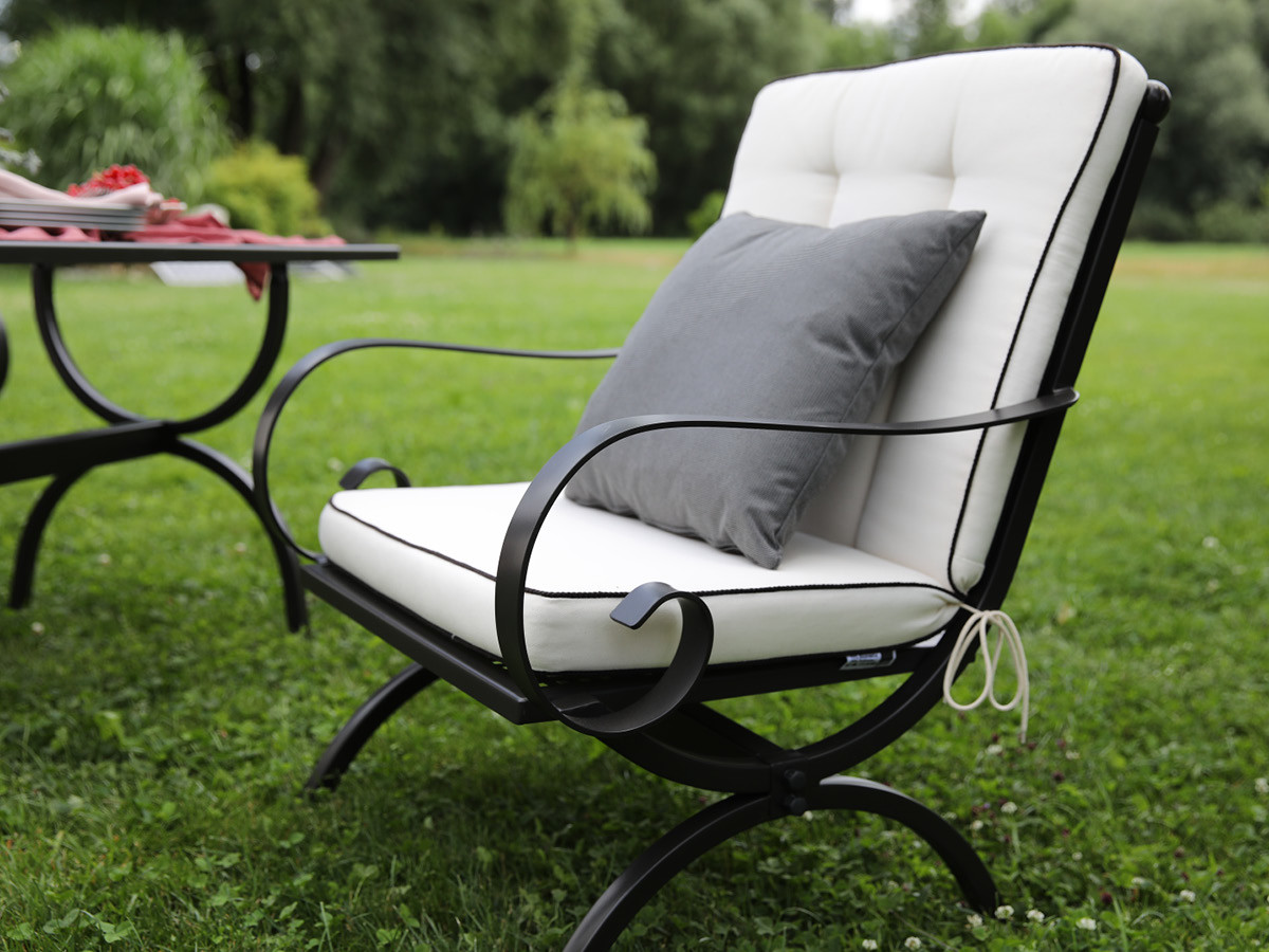 98.00.0866 Комплект для гостиной Romeo Elegance uni natural 7 предметов. - включая 2 шезлонга, 2 подушки для сиденья / спинки, простые натуральные, 1 скамейку для отдыха, 1 подушку для скамейки, простую натуральную, 1 стол для отдыха 135 × 70 Mbm - Вид №2