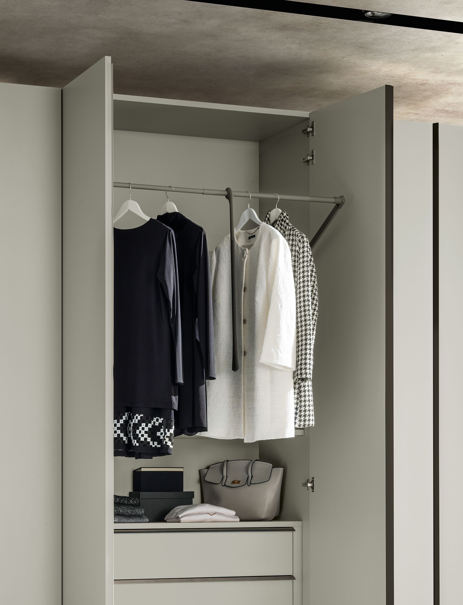 Деревянный секционный угловой шкаф Adok Интермеццо ARCH-00077151 - Вид №4