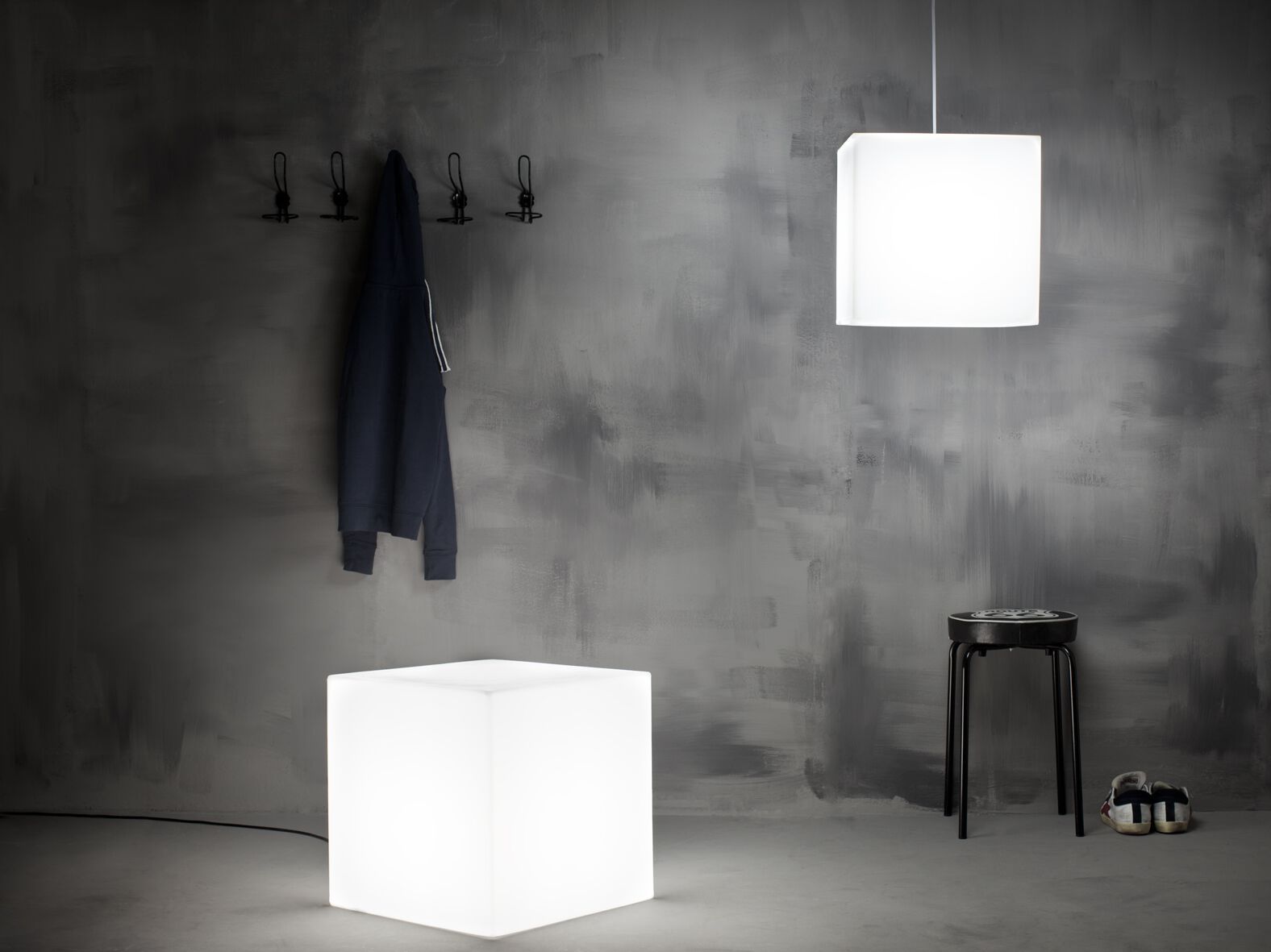 Низкий стул из полиэтилена Kloris ICEKUB ARCH-00117759