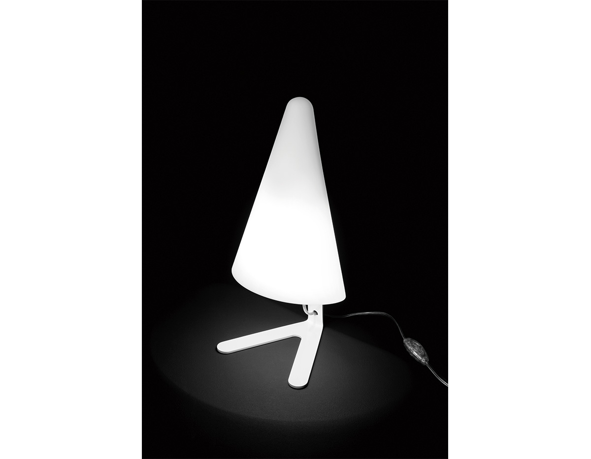 005181 Настольная лампа Estiluz Nan - Вид №3