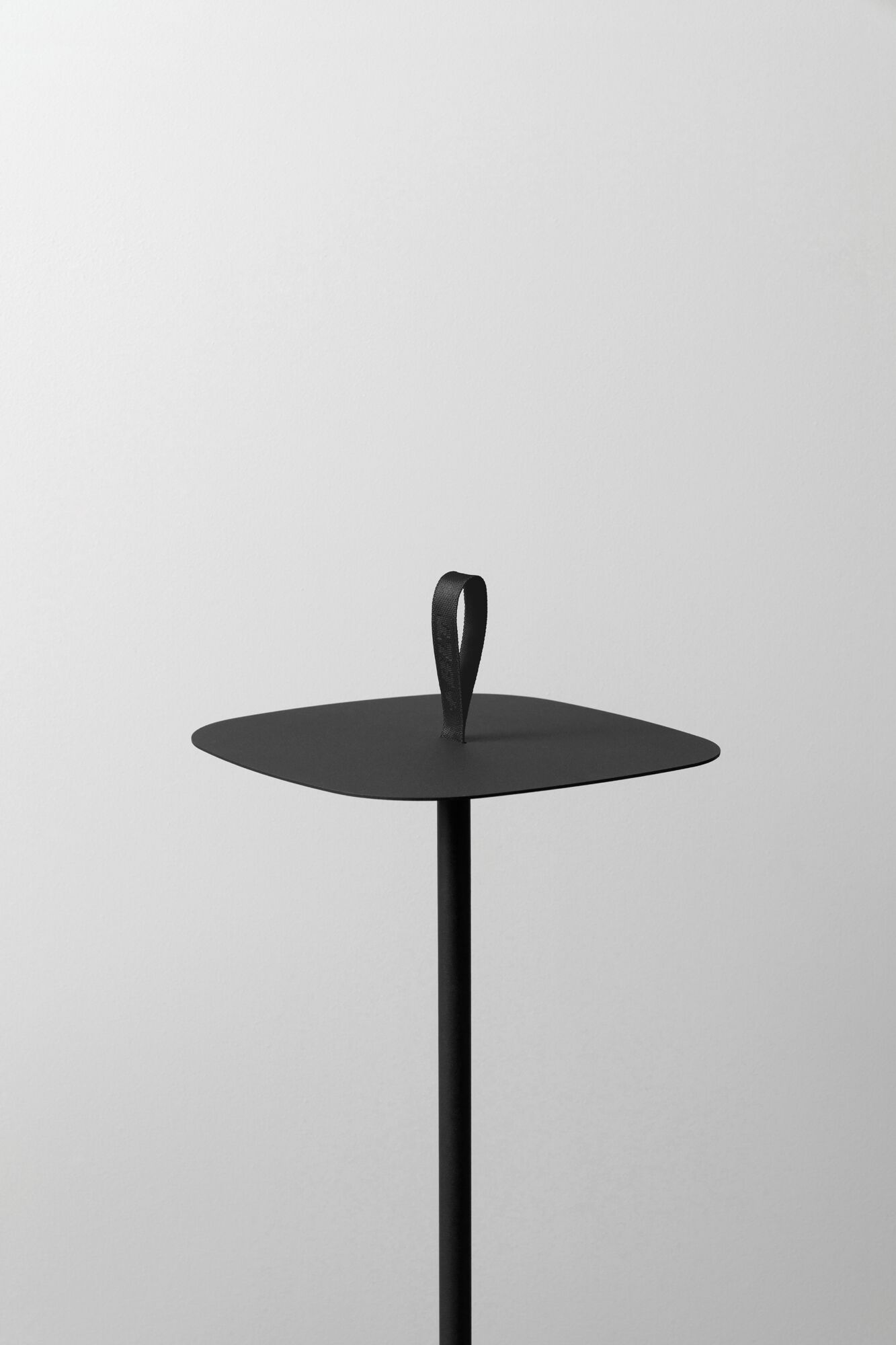 Высокий стальной журнальный столик с порошковым покрытием +kouple BLT ARCH-00012971 - Вид №9