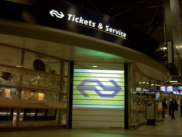 Листы для вывесок из поликарбоната Polyvantis твердый лист LEXAN™ ARCH-00122914 - Вид №1