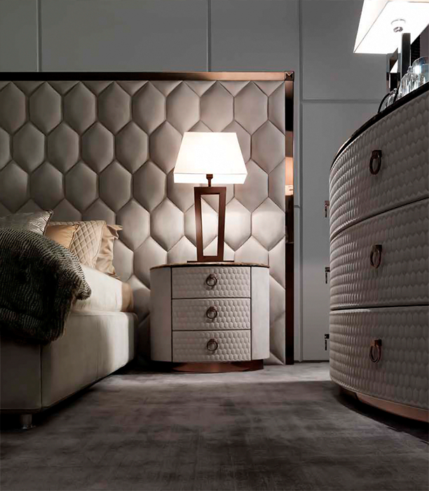 Тумбочка  DV HOME COLLECTION CHARLOTTE 