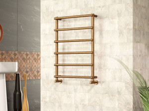 Настенный полотенцесушитель с горячей водой