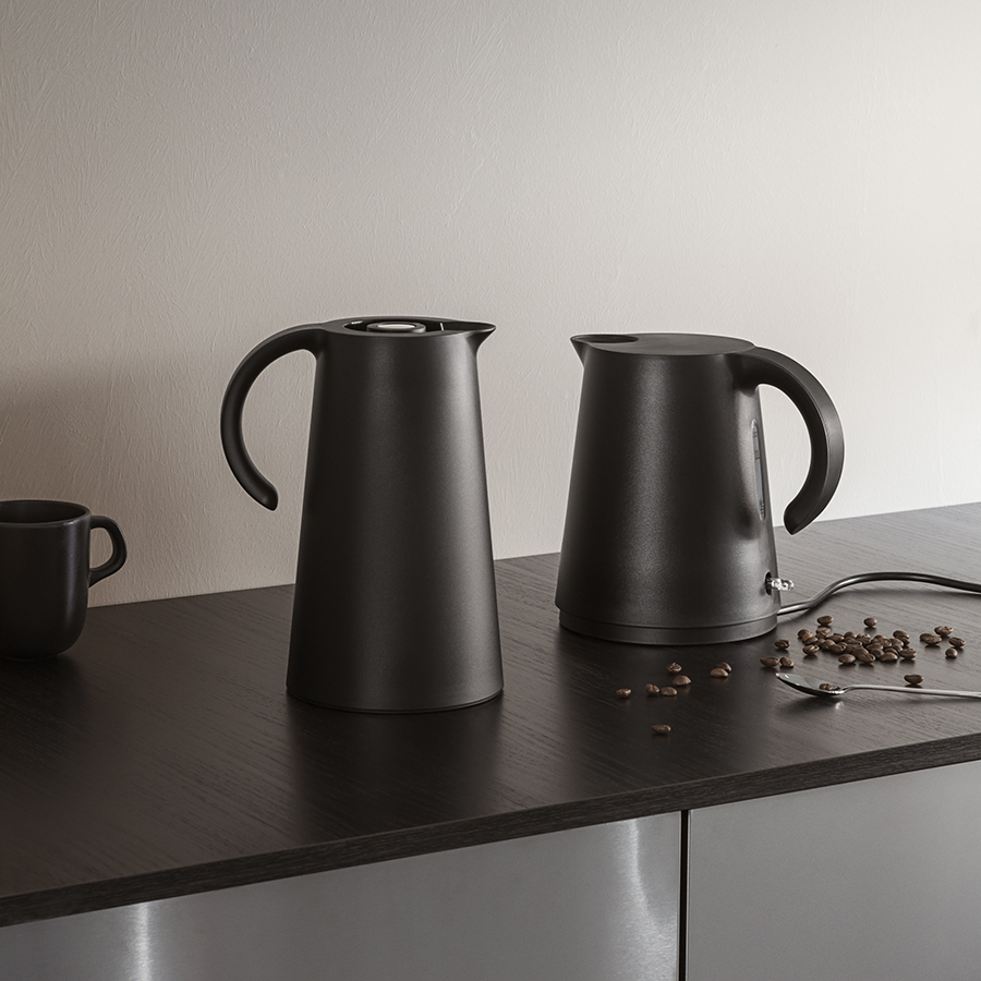 502850 Термокувшин rise, 1 л, черный Eva Solo  - Вид №3