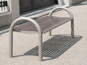 Скамейка из нержавеющей стали и ПЭТ без спинки