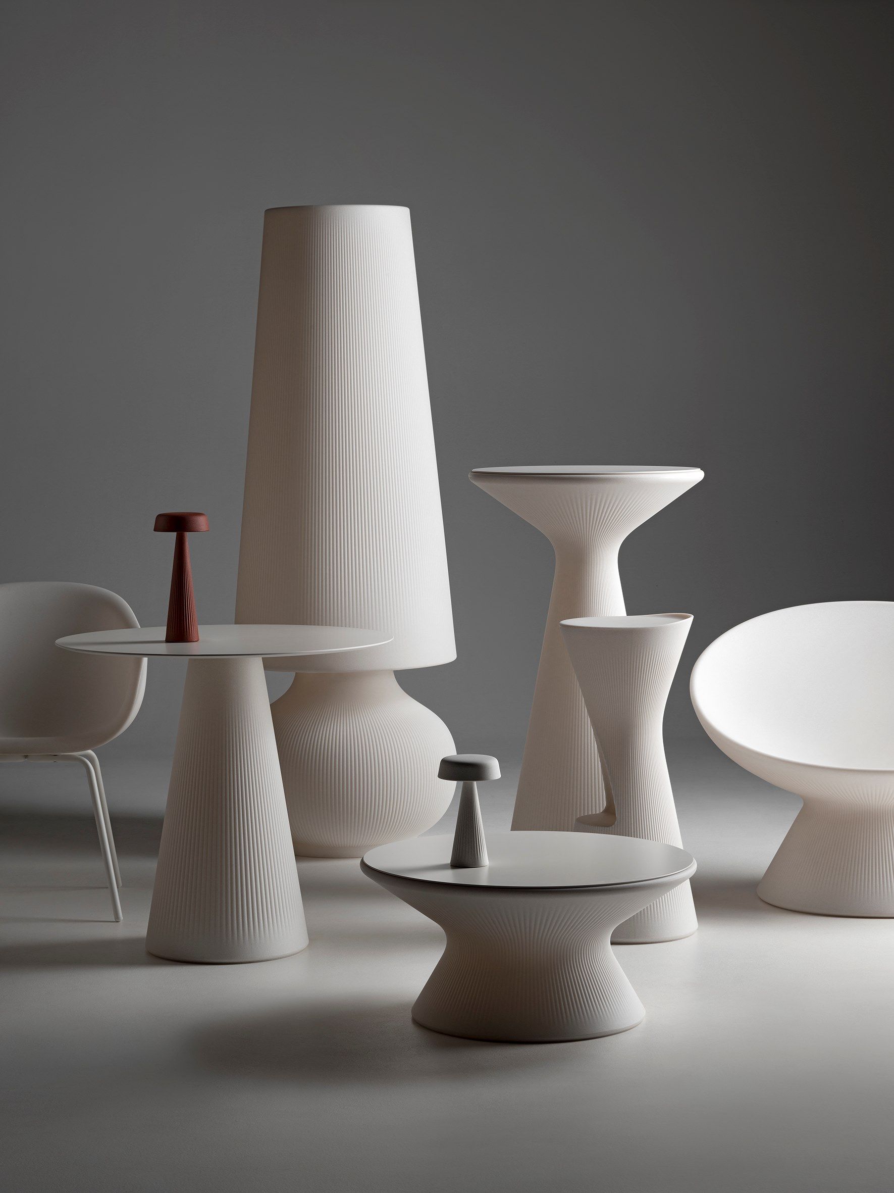 Круглый стол из полиэтилена PLUST Fade ARCH-00022756 - Вид №12