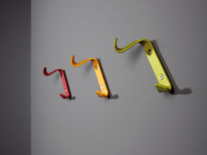 Настенная вешалка