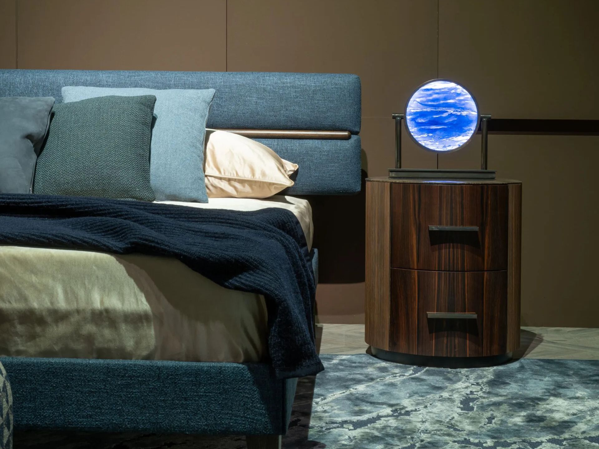 Деревянная круглая тумбочка RIVATELIER Новый Орлеан ARCH-00116061 - Вид №2