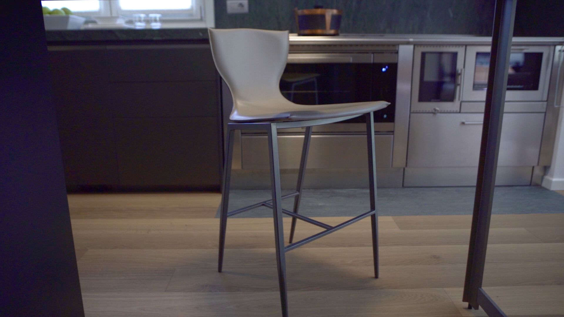 Высокий кожаный стул со спинкой Casa Covre VARENNE ARCH-00133848 - Вид №8