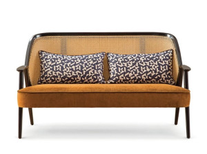 Плетеный диван