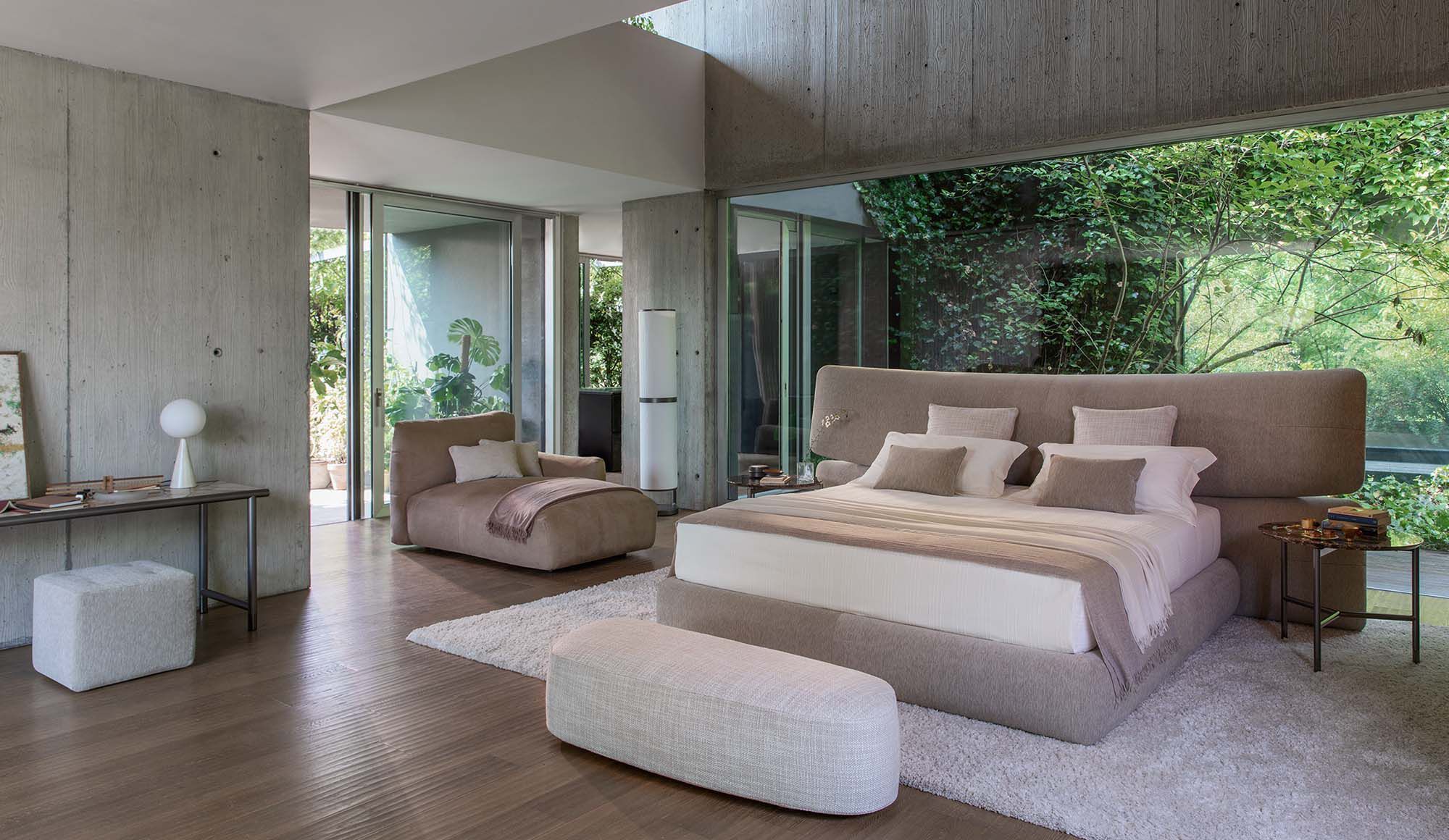 Двуспальная кровать из ткани с мягким изголовьем Flou YUNA ARCH-00127400 - Вид №1