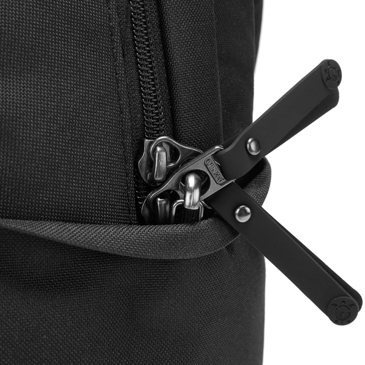 35110100 Рюкзак антивор Anti-Theft Backpack 15L PacSafe Pacsafe Go  - Вид №7