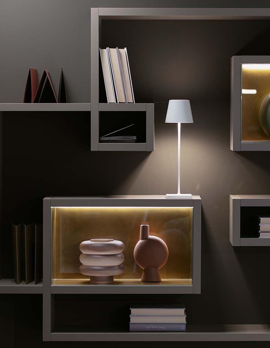 Алюминиевая перезаряжаемая настольная лампа In Stock Шафран ARCH-00023458 - Вид №1