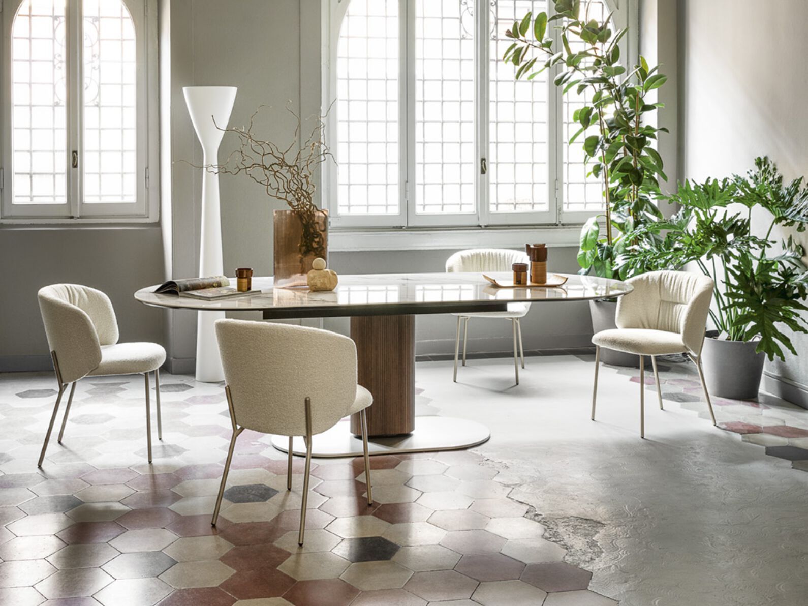 Мраморный стол с ореховым основанием Calligaris CAMEO ARCH-00047590 - Вид №1