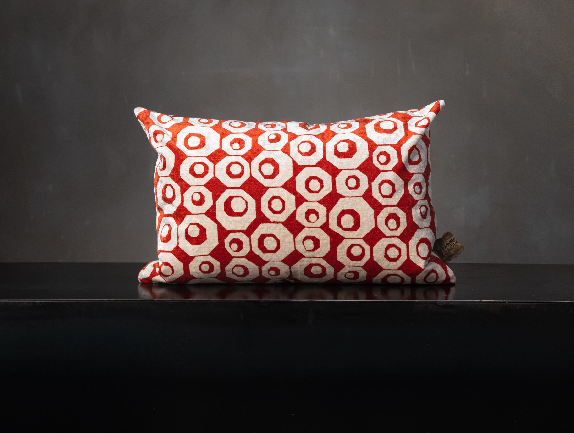 Прямоугольная подушка из вискозы The House of Lyria LOTO ARCH-00047751