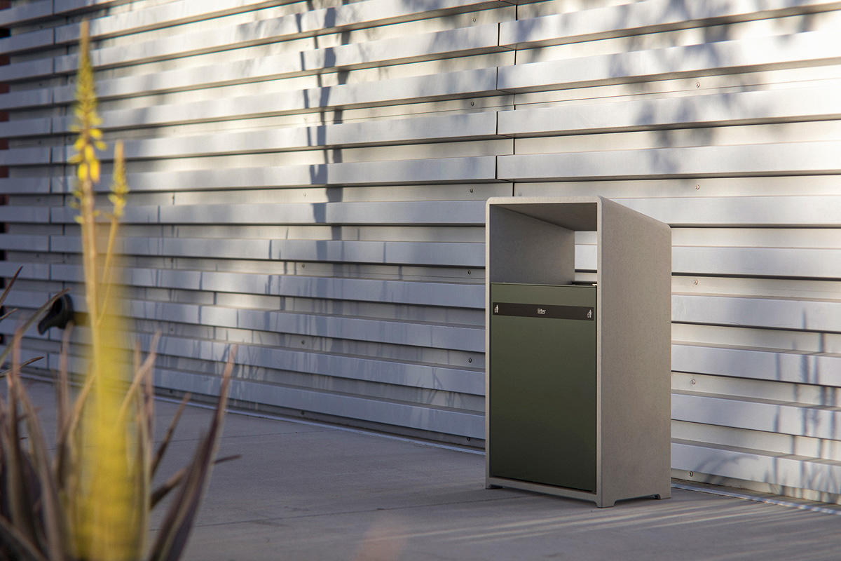 FSRT220 Емкость для мусора со скосом  Forms-surfaces  - Вид №5