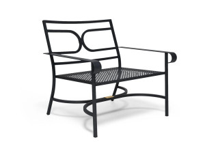 Стальное садовое кресло с подлокотниками