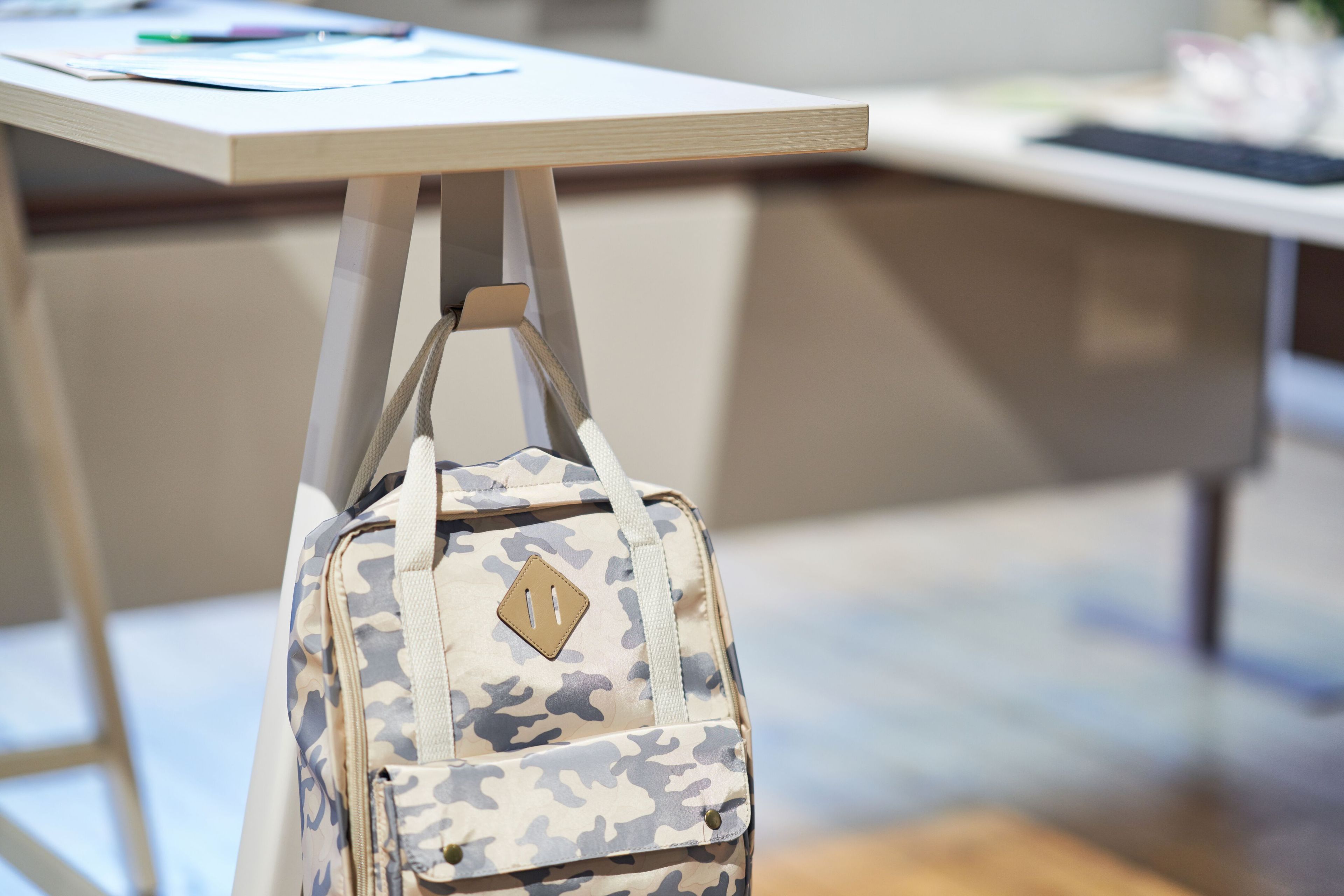 Высокий прямоугольный стол для совещаний из меламина Haworth POPUP ARCH-00098712 - Вид №4