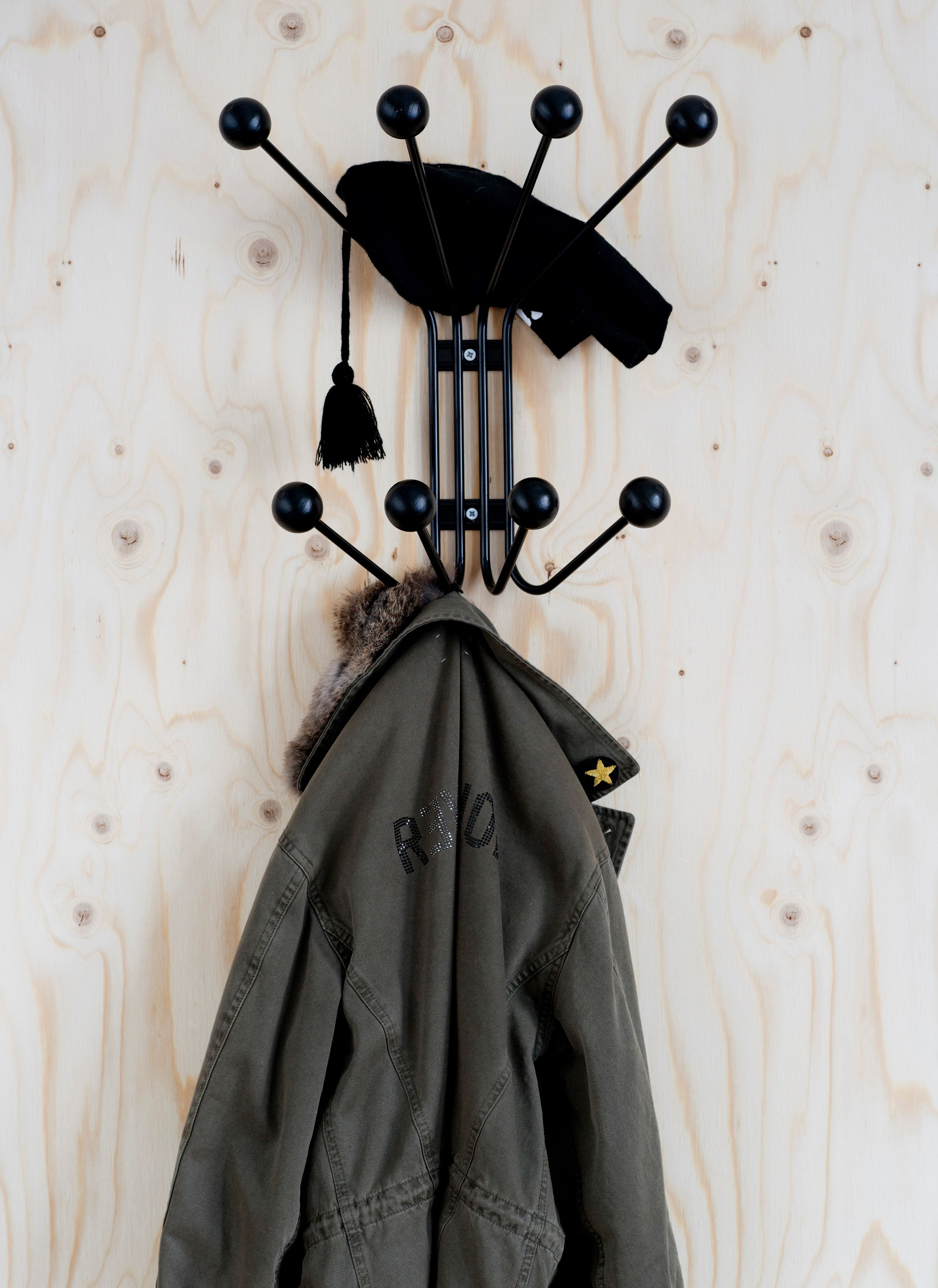 Окрашенная металлическая вешалка для одежды Maze ARCH-00095779 - Вид №6