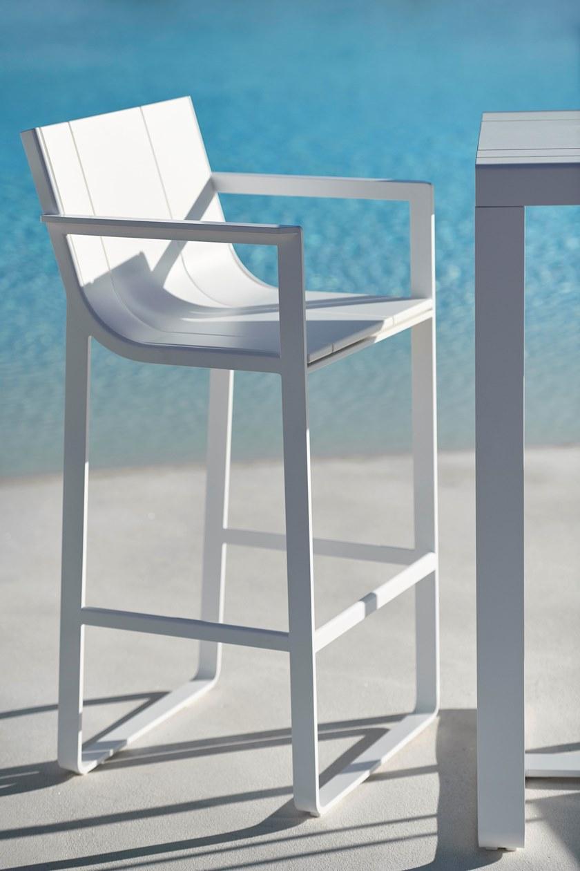 GANDIABLASCO Высокий табурет из алюминия в современном стиле с подлокотниками Flat sun-id-1491493 - Вид №1