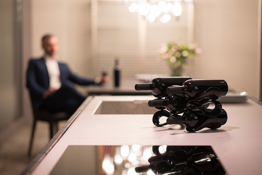 Подставка для бутылок стеклянная 32 см черная Cuvee GUZZINI  00-3872304 Черный  - Вид №3