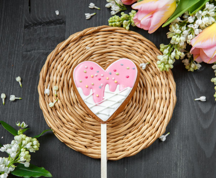 9661 Пряник LOVE праздничный Вкусляндия 