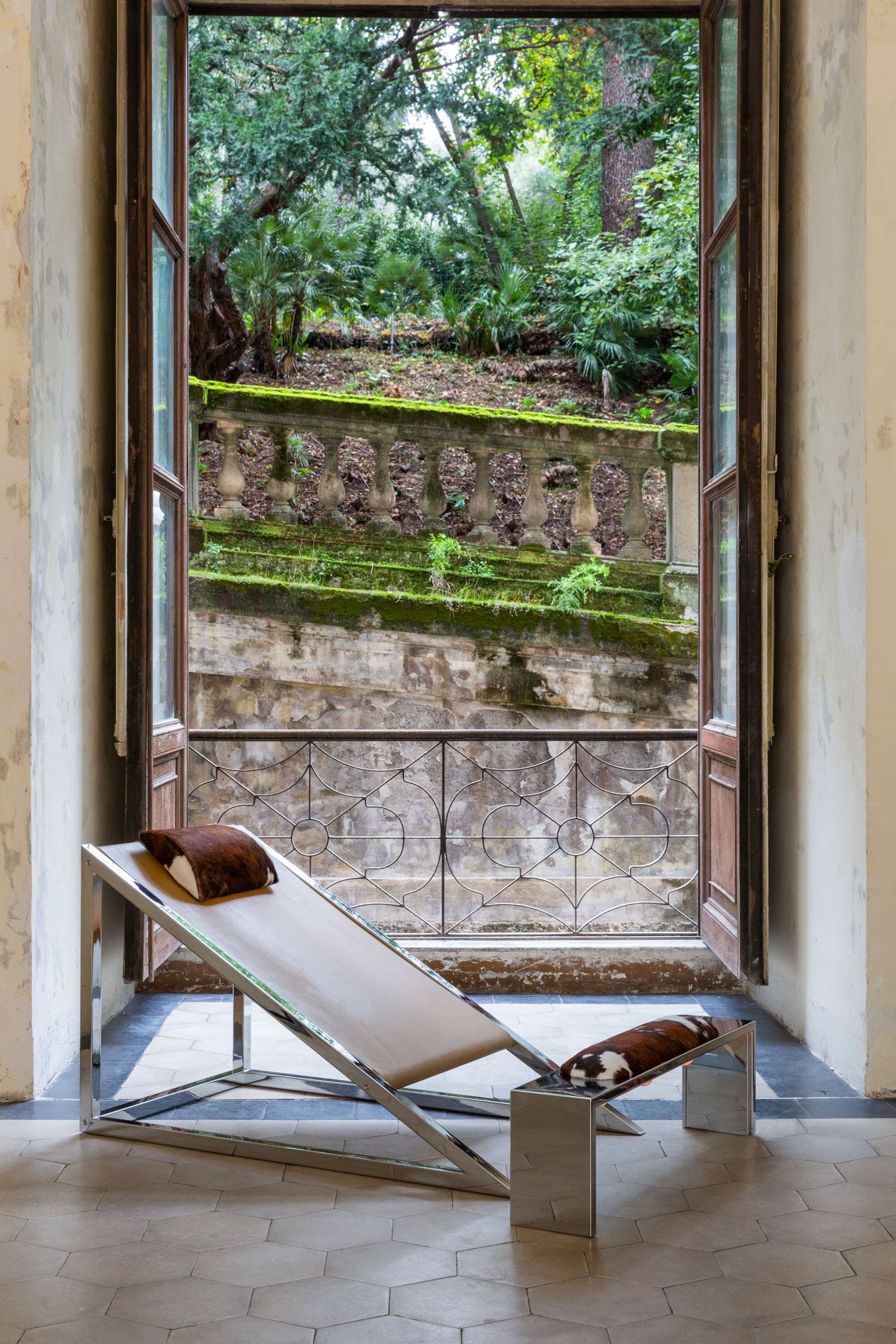 Кресло из натурального каучука с подставкой для ног Poltronova Mies ARCH-00089410 - Вид №9