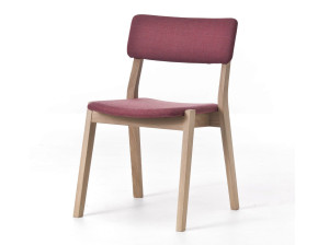 Деревянный мягкий штабелируемый стул