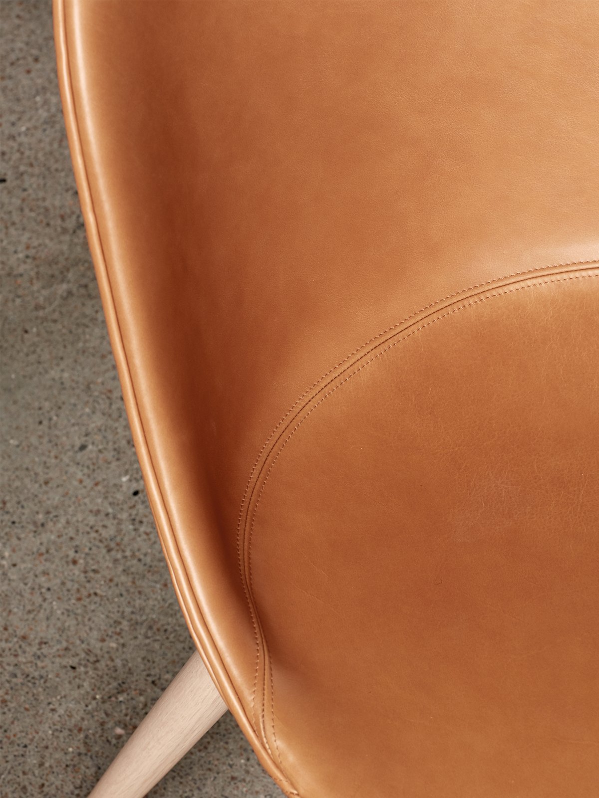 9395004-020301ZZ MENU Боковой обеденный стул Harbour, деревянная основа, обитый Дуб натуральный | Дакар - 0250  - Вид №3