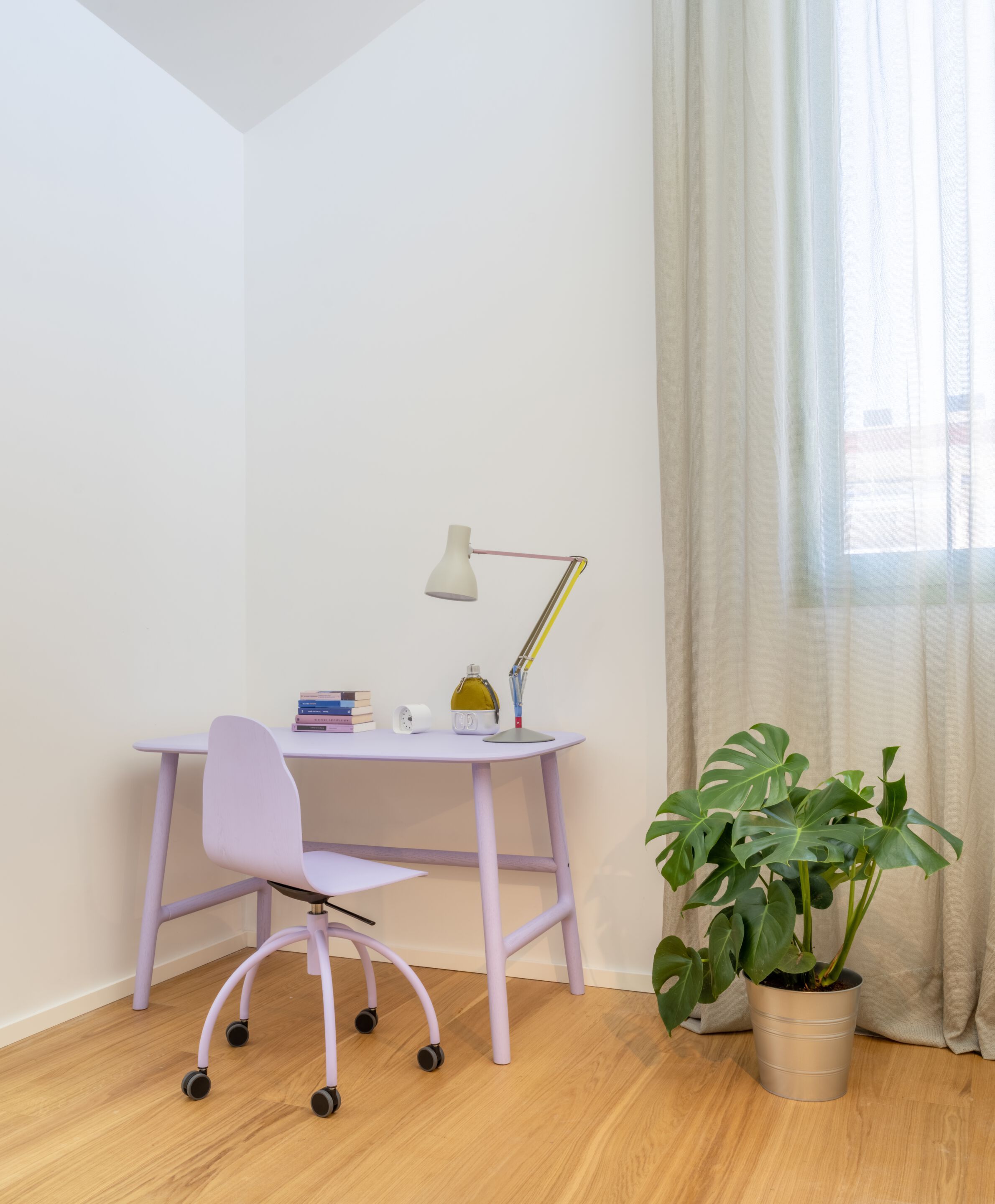 Операционный офисный стул с колесами SANCAL Body ARCH-00065599 - Вид №3