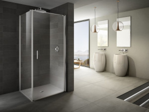 Стеклянная угловая душевая кабина с распашной дверью