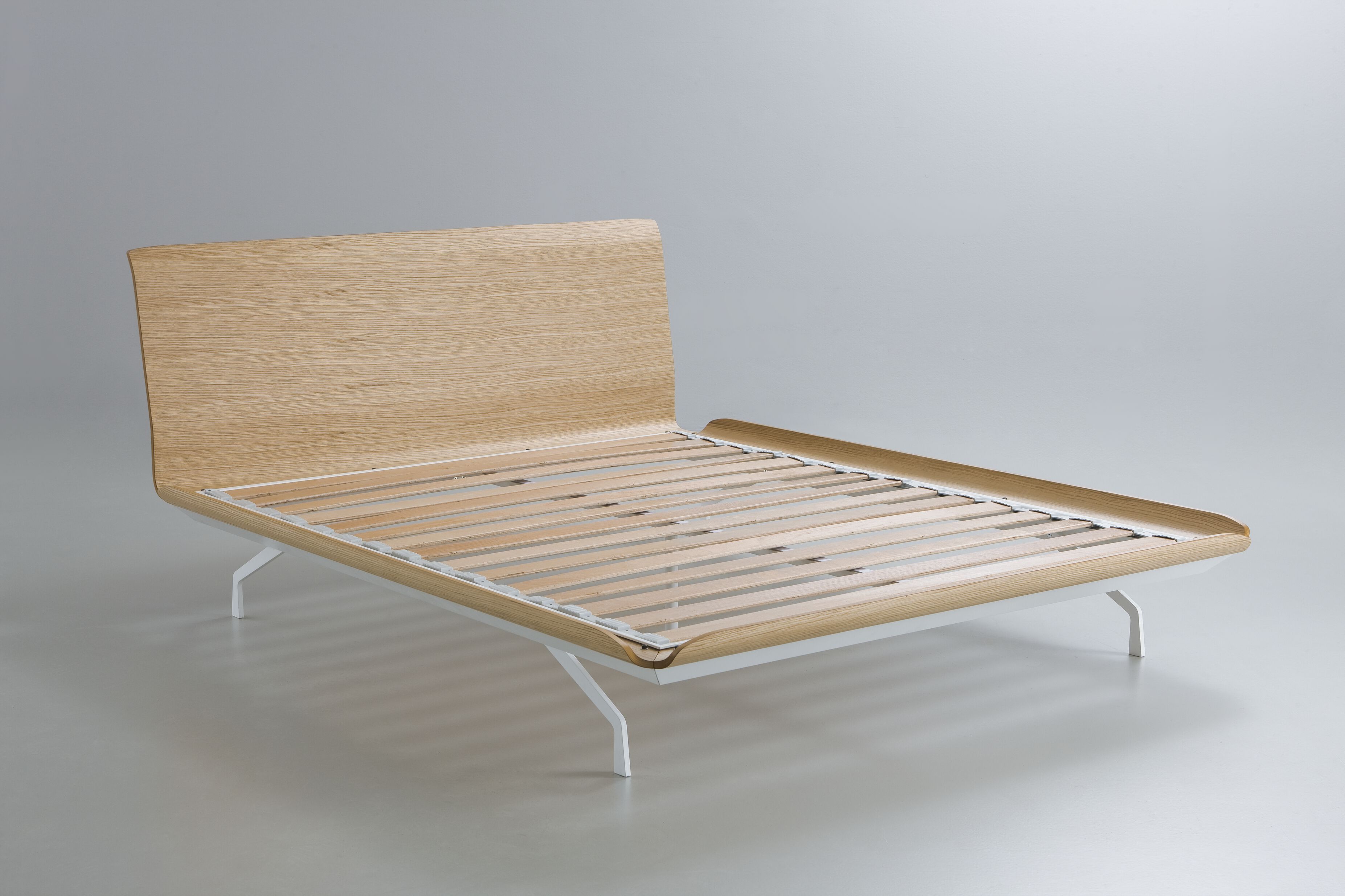 Двуспальная кровать с изогнутыми деревянными элементами isOnAir Bertoncini ARCH-00072243 - Вид №9