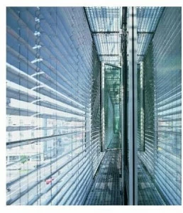 Solaris Tende Алюминиевая шторка интегрирована в раму