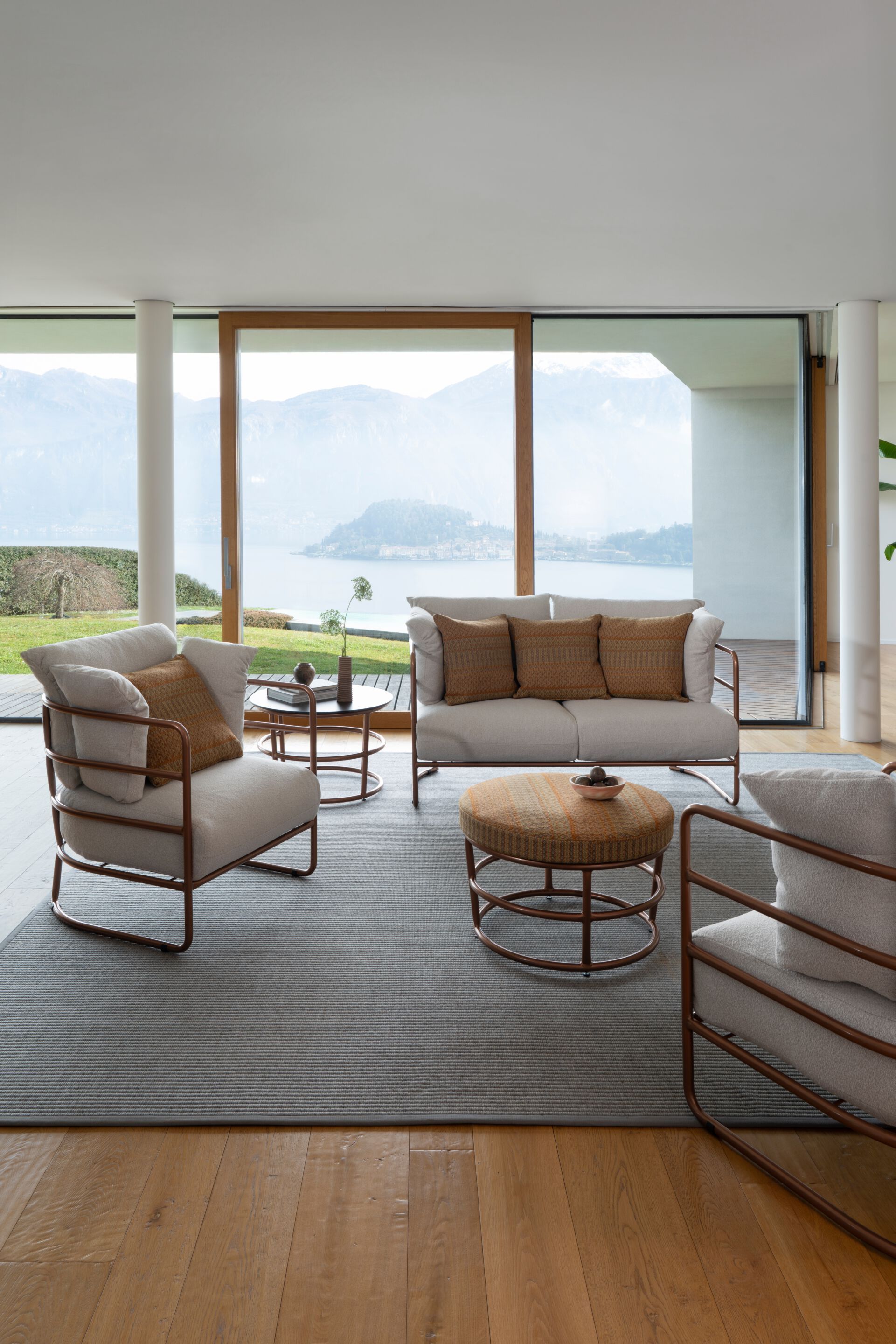 Линейный диван Rever Liberty ARCH-00123733 - Вид №2