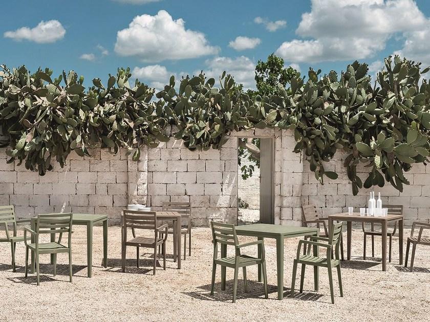 Ethimo Квадратный деревянный садовый стол Friends Frtq0100 - Вид №1