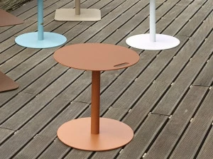 Adico Квадратный алюминиевый журнальный столик по контракту