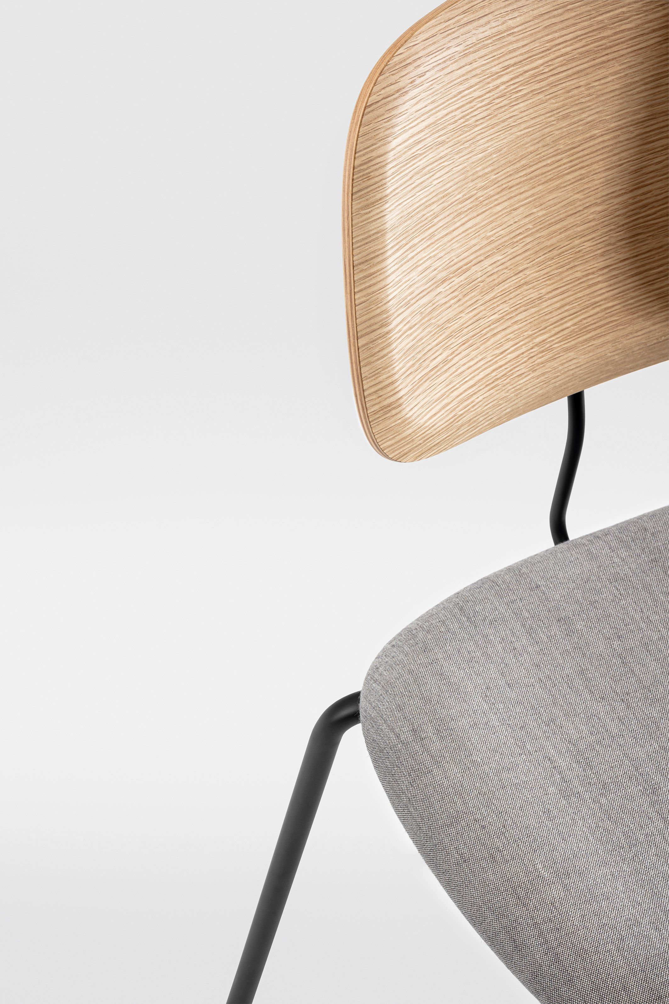 Деревянный стул с мягким сиденьем ZEITRAUM Okito ARCH-00024549 - Вид №6