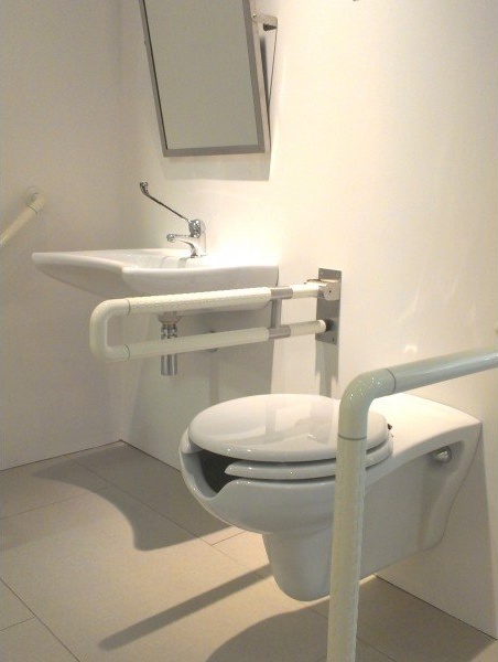 BD320-11CB00E-0000 Унитаз подвесной для инвалидов Creavit  - Вид №3