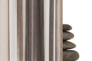 FSRT353 Стекло Vivispectra elements показано в конфигурации отражения с прослойкой изображения дыма юкки и стандартной отделкой Forms-surfaces