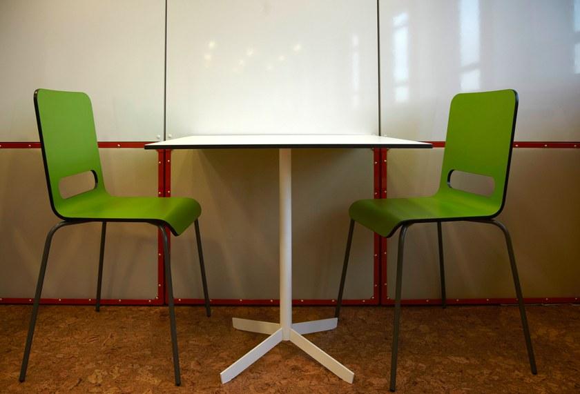 Deadgood Штабелируемый стул из фанеры Form F11 - Вид №6