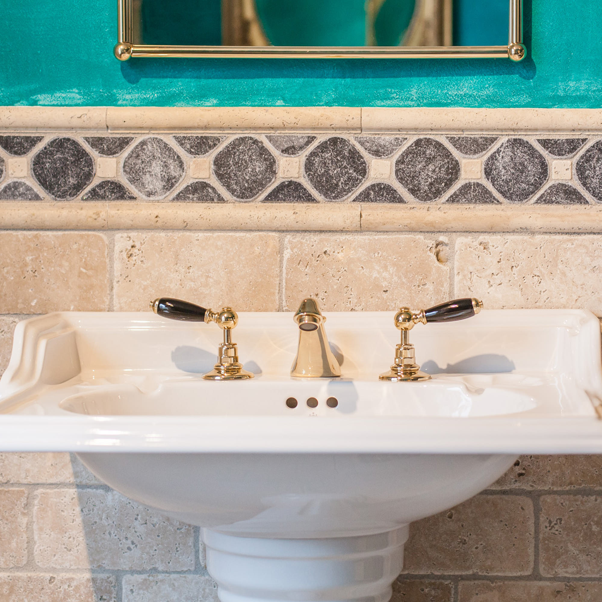 Traditional bathrooms БРАЙТОН смеситель для умывальника на 3 отверстия Tb400.514bl.ag  - Вид №2