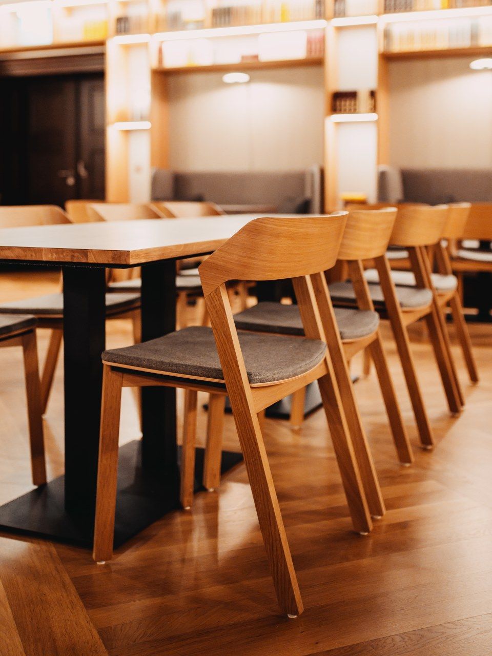 Деревянный стул с мягким сиденьем TON ARCH-00153291 - Вид №6