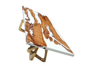 Прямоугольный стол из оливкового дерева и смолы