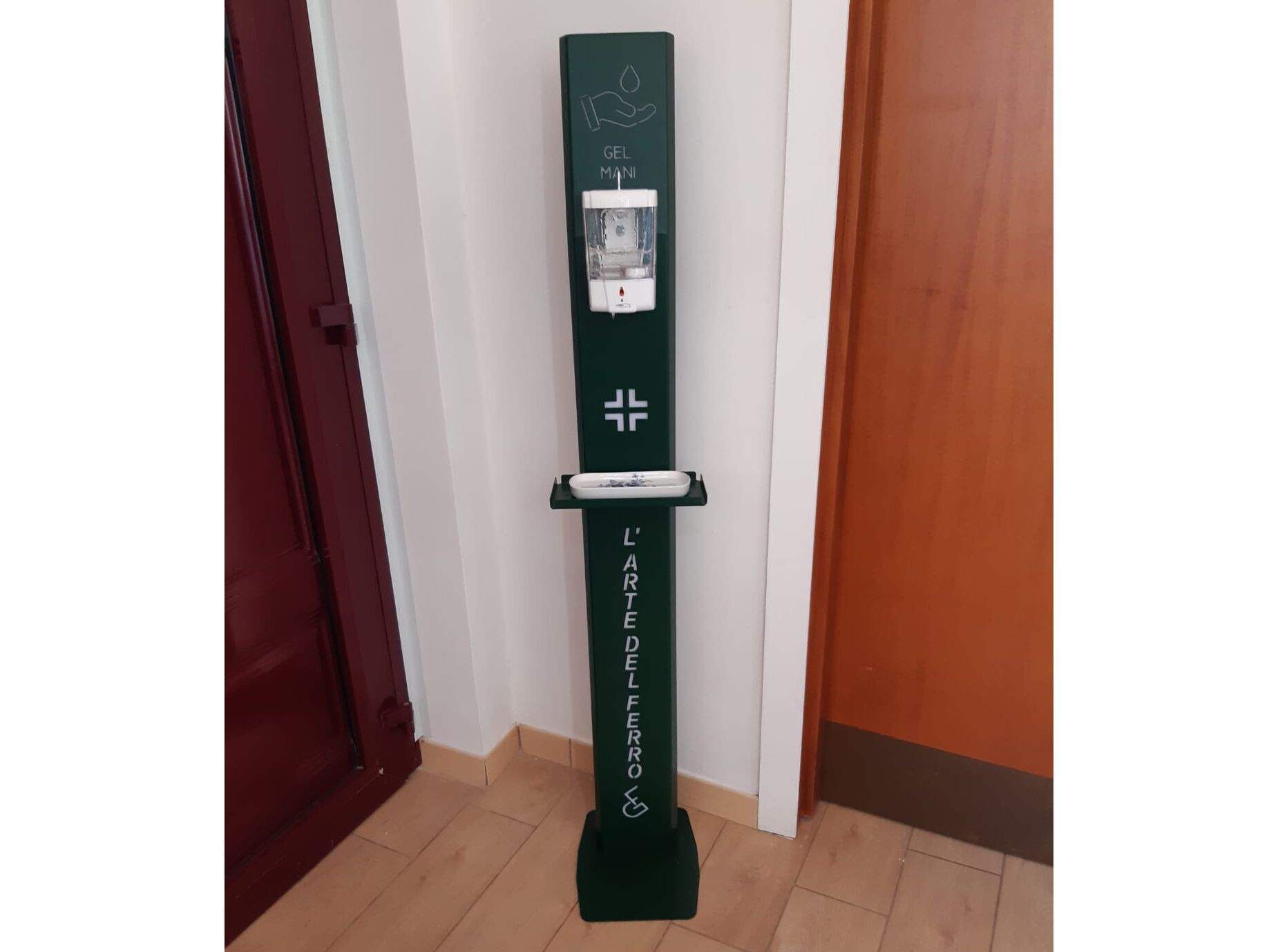 Металлический дезинфицирующий дозатор геля CITYSì SANIF ARCH-00095780