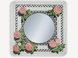 Зеркало в рамке
