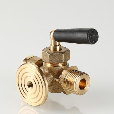 VT.1808.RG.04 Кран для манометра трехходовой с фланцем Valtec 1/2"  - Вид №1